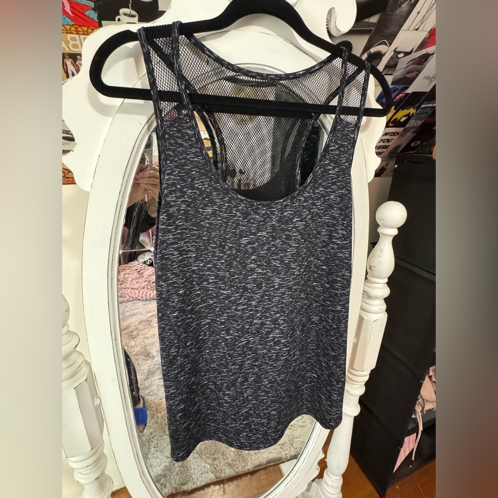 Halfmoon Black and White Patterned tank top Size Lg. NWOT